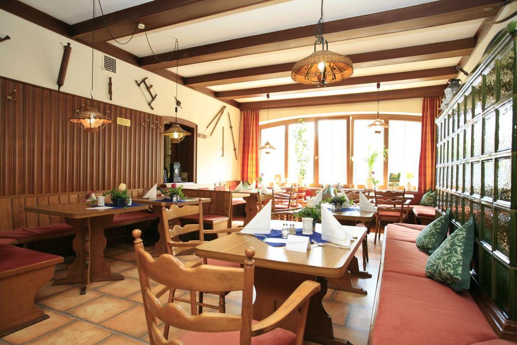 Rueter'S Hotel & Restaurant Salzhausen Eksteriør bilde